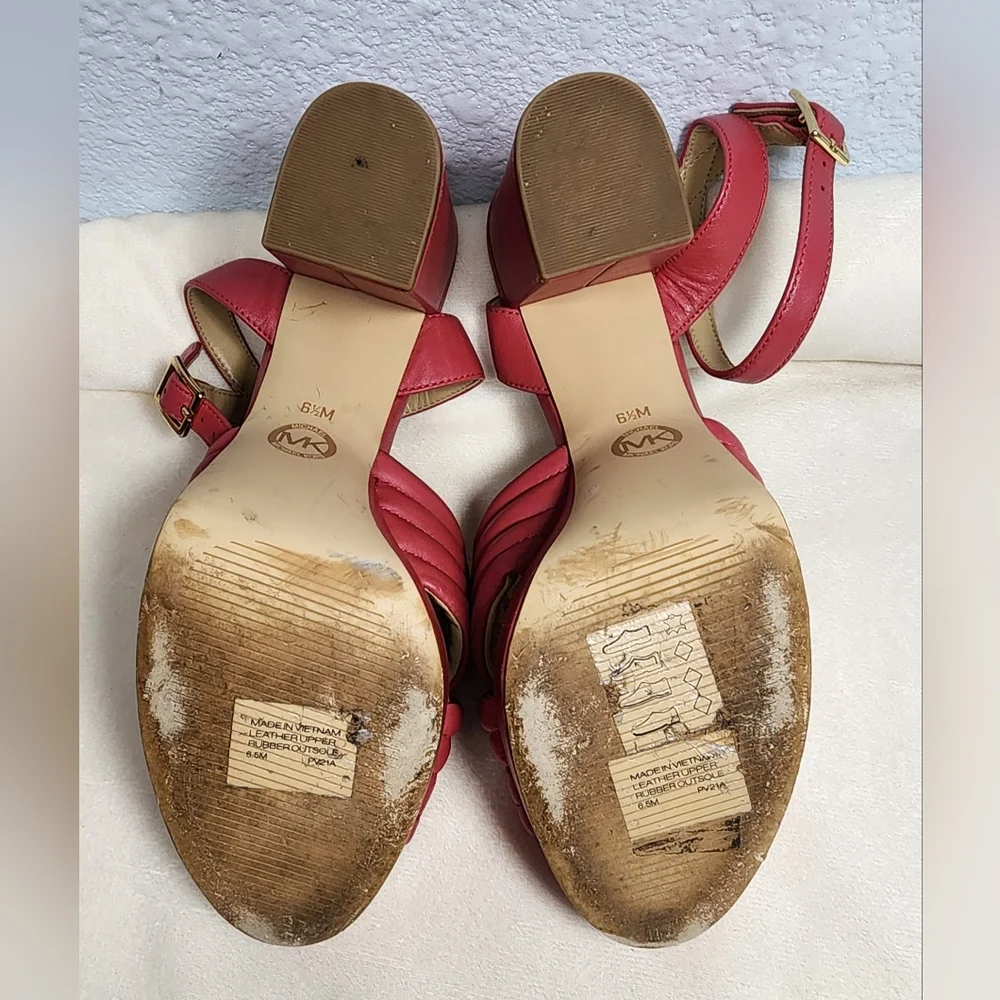 Michael Kors Quilted Leather Platform Pink Size 6.5